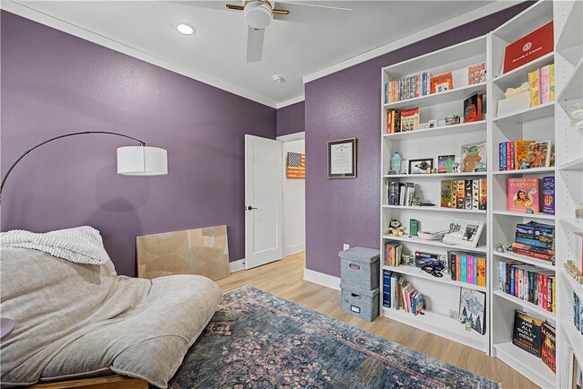 Building Photo - 20 Kentallen Ln