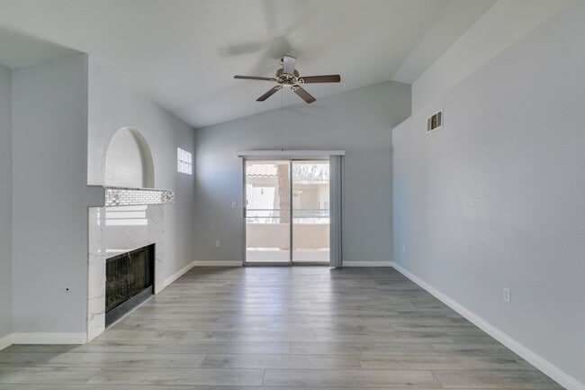 Building Photo - Updated 2-Bedroom Condo with Fireplace