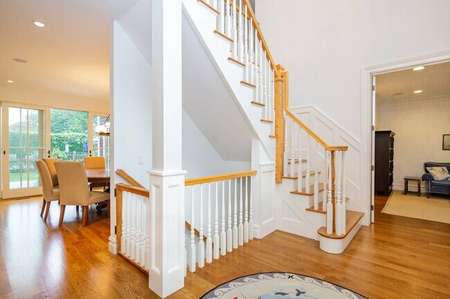 Building Photo - 43 Gansett Ln