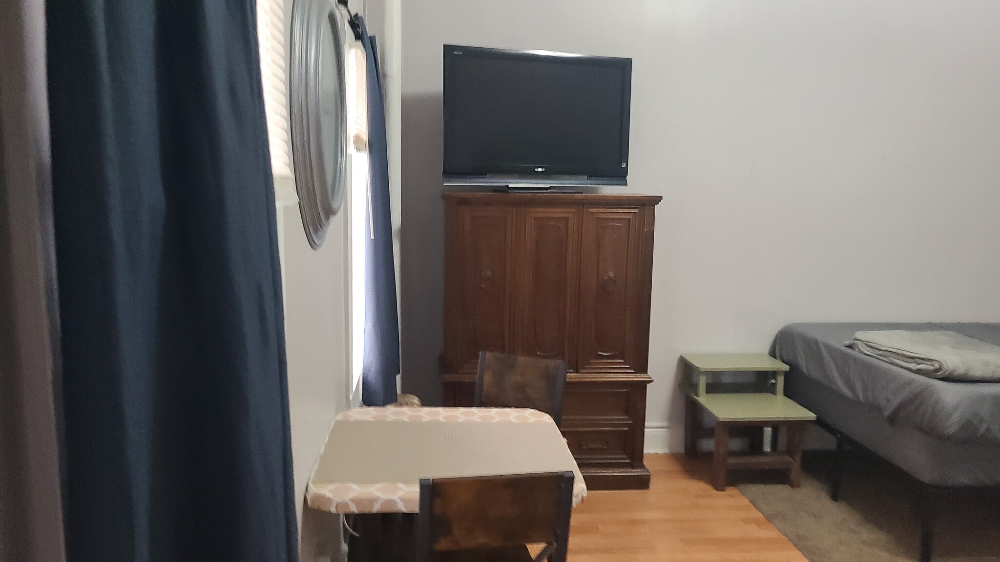 Building Photo - 2344 Prospect Ave E