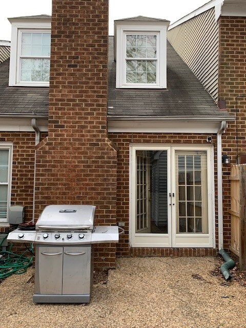Backyard Entrance - 105 Wellesley Dr