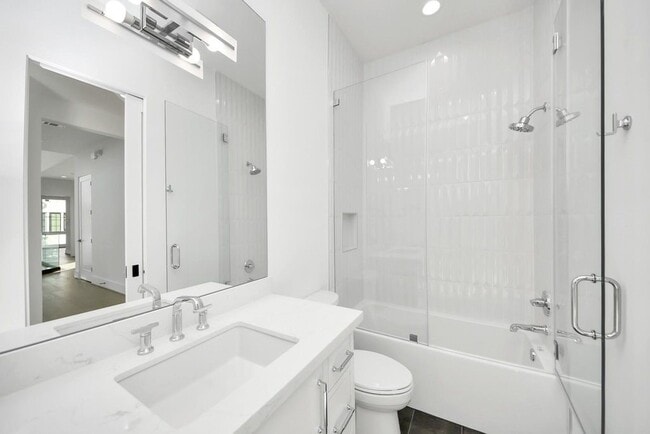 Building Photo - 2232 Swift Blvd