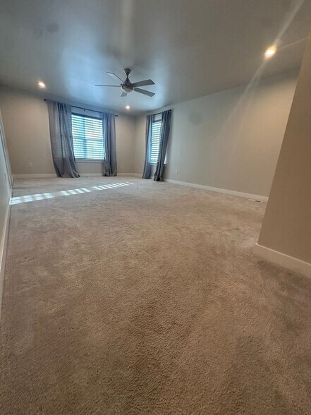 Building Photo - 91 Sierra Dr