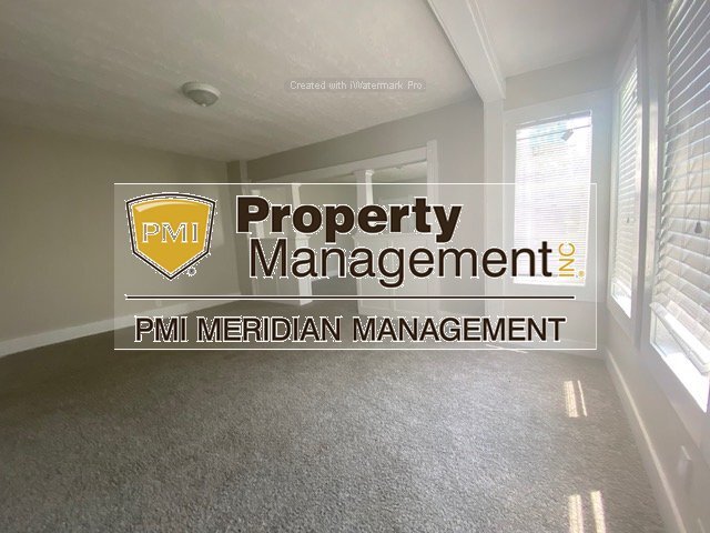 Building Photo - Spacious 4-Bedroom Duplex in Indianapolis ...