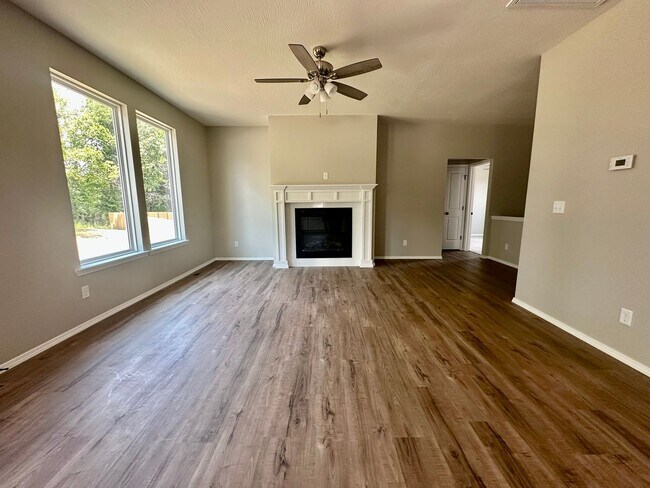 Building Photo - NEW HOME in MARSHFIELD