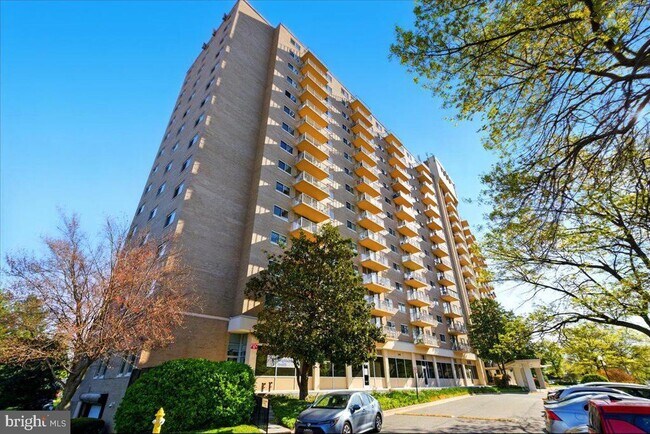 Primary Photo - 1225 Martha Custis Dr