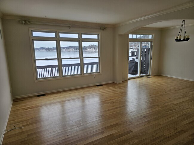 Building Photo - 74 Bertrand Island Rd