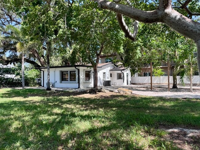 Building Photo - 2390 SW 18th Ave