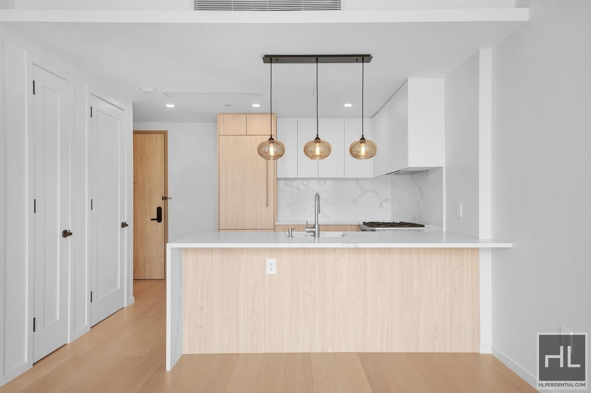 Building Photo - 45th Road