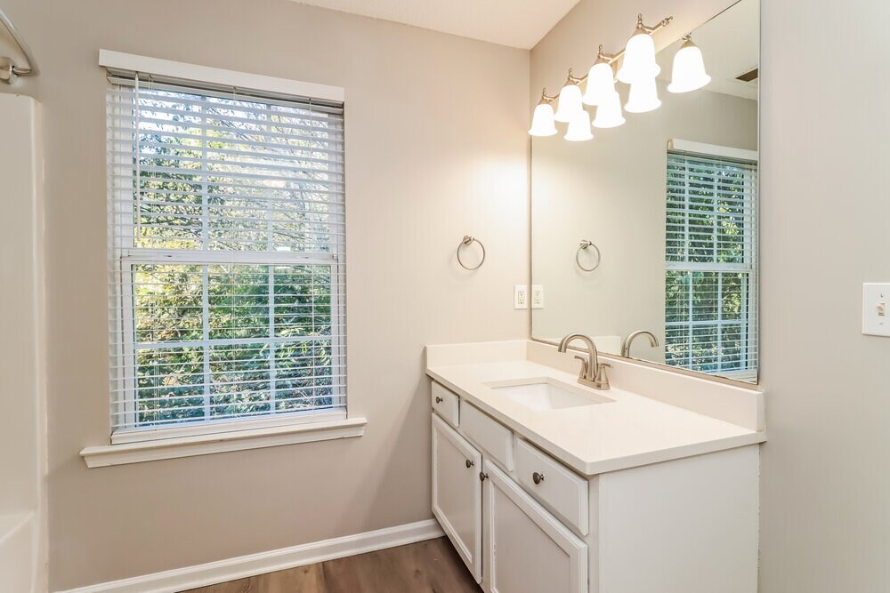 Building Photo - 69 Middlebrook Dr