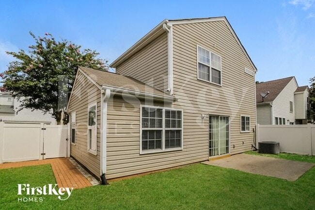 Building Photo - 292 Hiawassee Dr