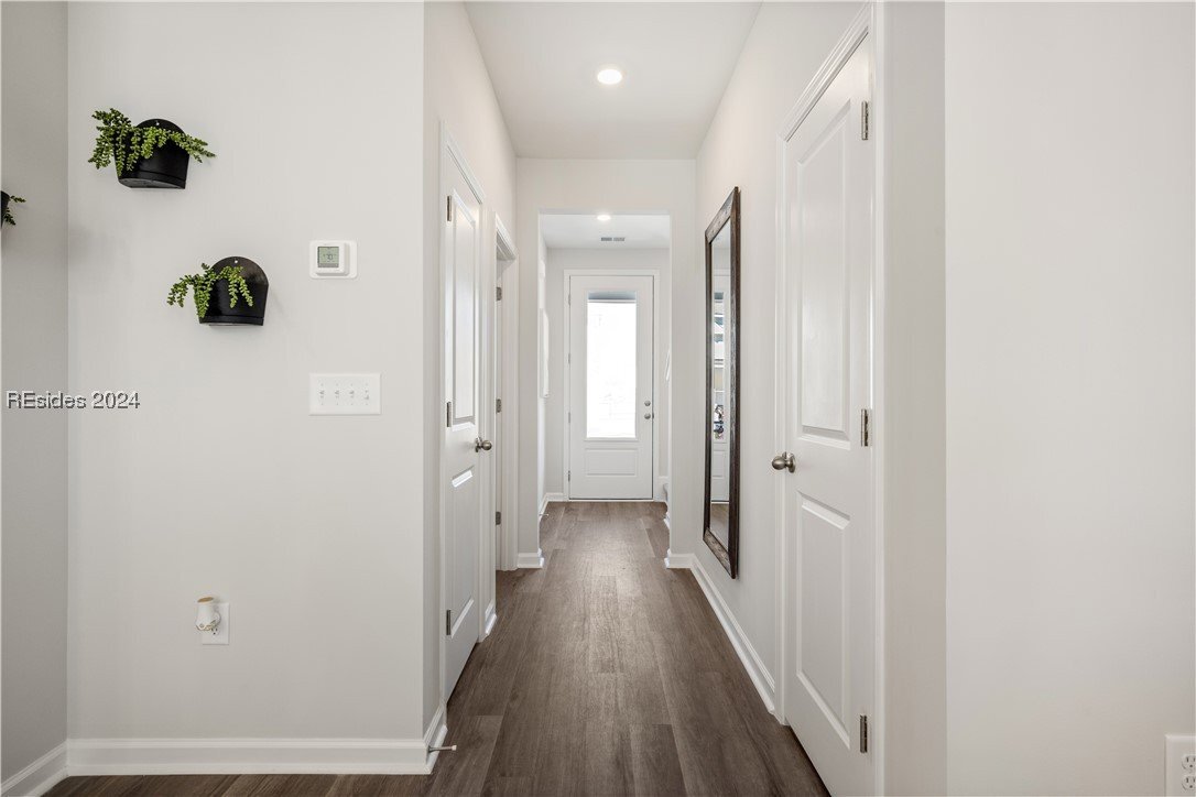 Building Photo - 7 Whispering Oaks Cir