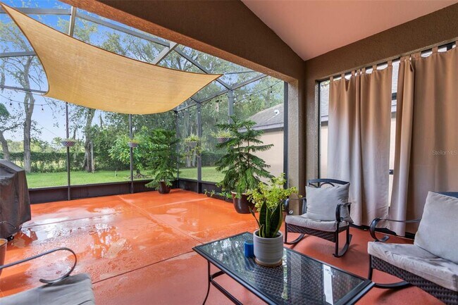 Building Photo - 14373 Wake Robin Dr