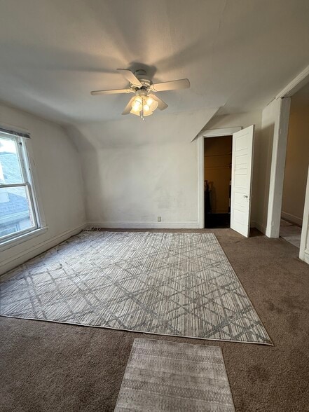 Building Photo - 114 S Blair St