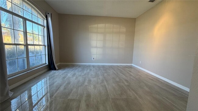 Building Photo - 2661 Plumberry Ave