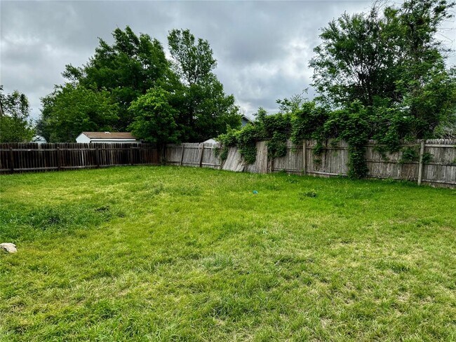 Building Photo - 11215 Slippery Elm Trail