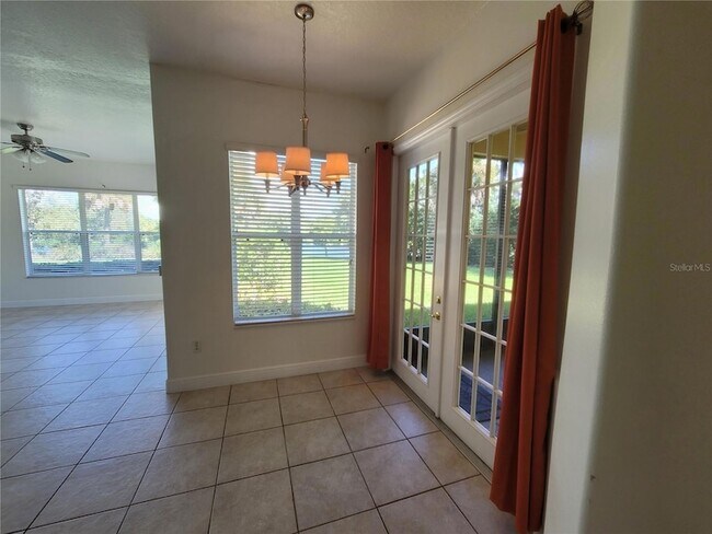 Building Photo - 113 Torino Ln