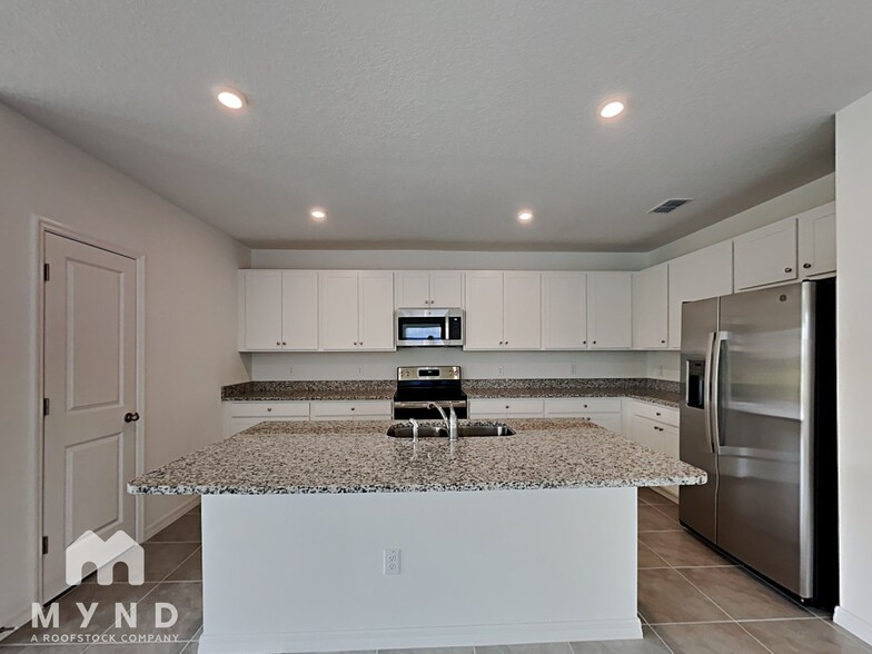 Building Photo - 6785 Branham Mill Ct