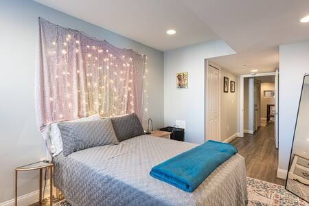 Building Photo - 4950 Fitch Pl NE