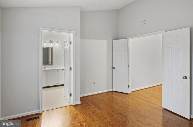 Building Photo - 7951 Brightmeadow Ct