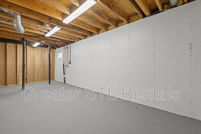 Building Photo - 702 Boca Chica Dr