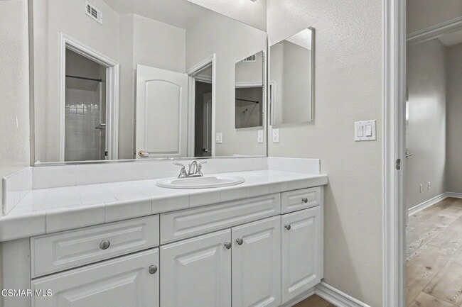 Building Photo - 4614 Via Del Rancho