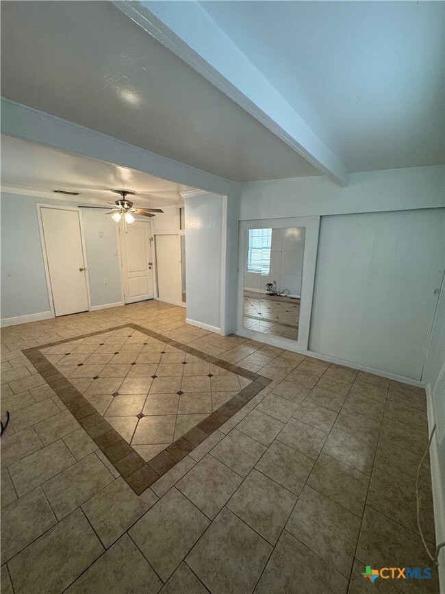 Building Photo - 1705 Holly St