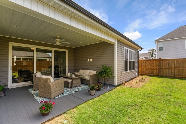 Building Photo - 5166 Cloverland Way