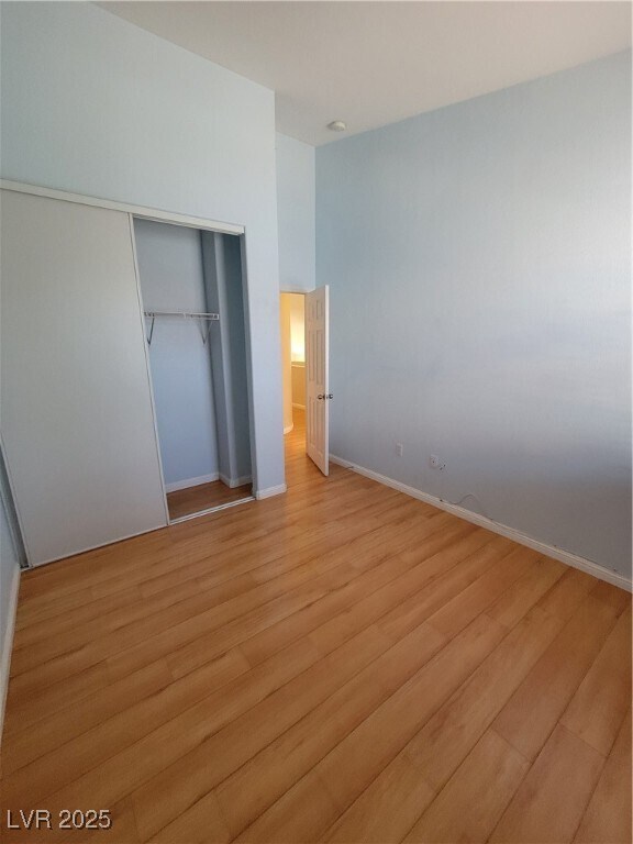 Building Photo - 8765 Villa Alex Ave