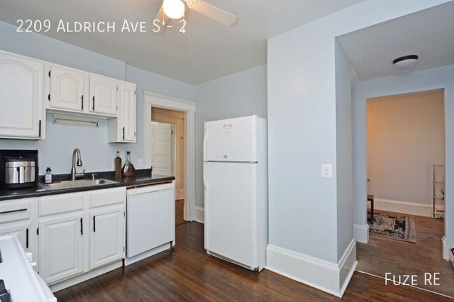 Building Photo - 2209 Aldrich Ave S