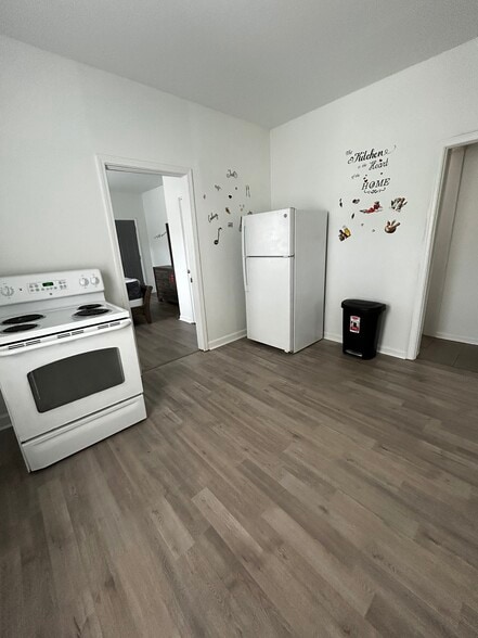 Kitchen - 2809 7th St SW