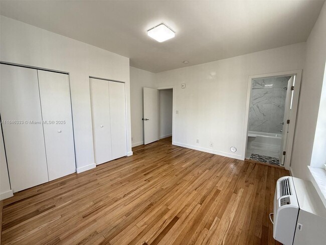 Building Photo - 1552 Euclid Ave
