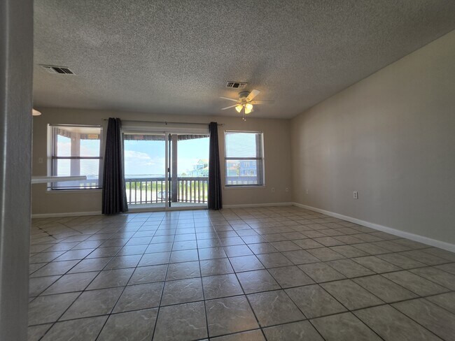 Building Photo - 1448 Tina Dr
