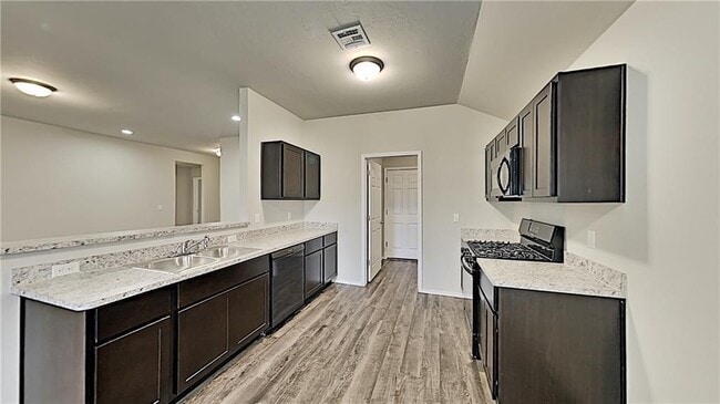 Building Photo - 1925 Timber Dale Dr