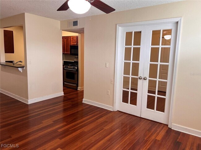 Building Photo - 2031 Dixie Belle Dr