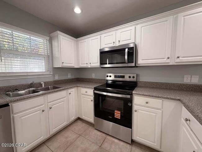 Building Photo - 2136 Sterling Cove Blvd