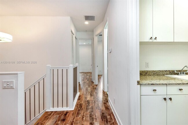Building Photo - 22954 Clear Echo Dr
