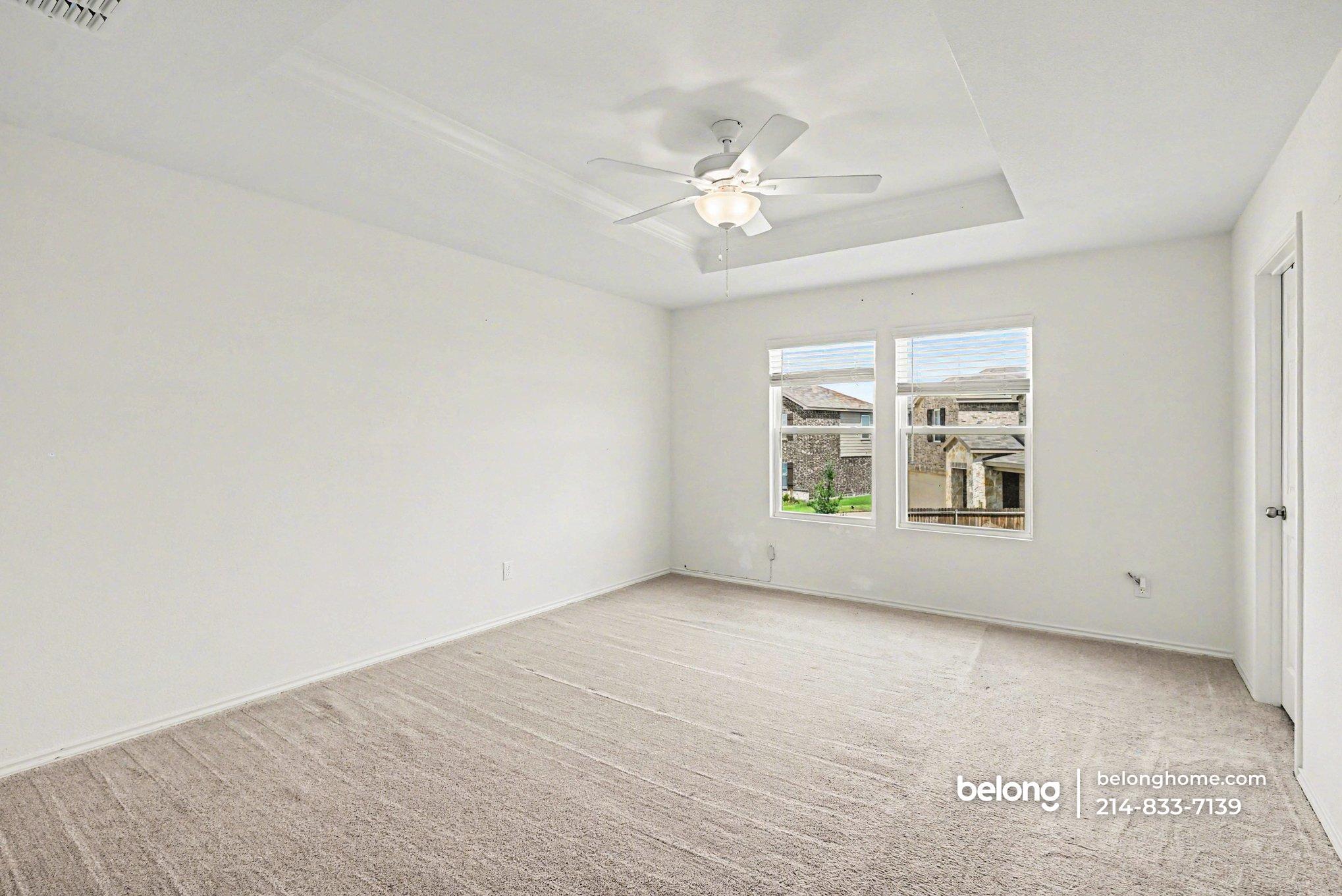 Building Photo - 1020 Valerian Dr