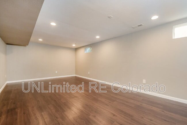 Building Photo - 6050 S Sterne Pkwy