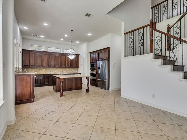 Building Photo - 28003 Iberville Glen Dr