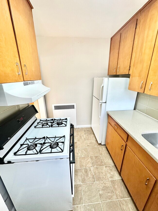 1358 4 - Cottages on Vance