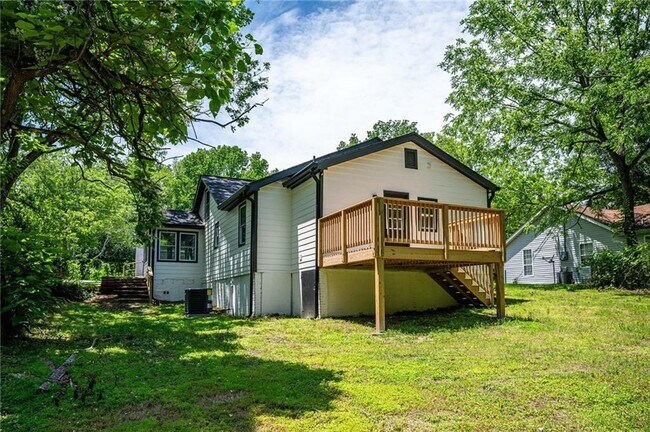 Building Photo - 8176 Camp St