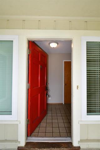 Building Photo - 2756 Comstock Cir