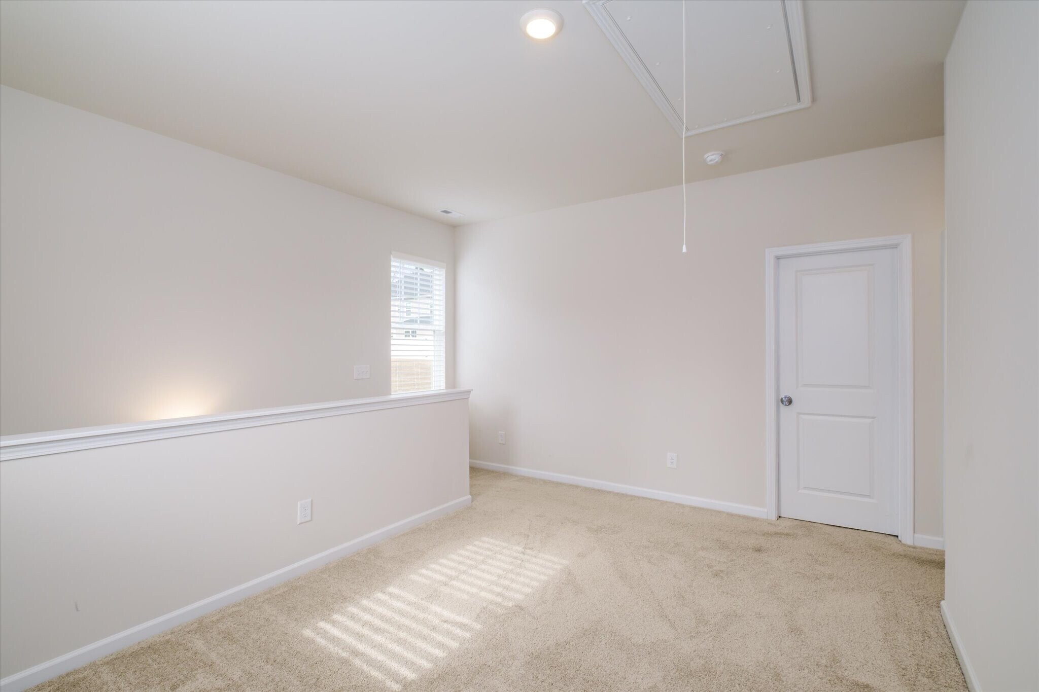 Building Photo - 6135 Snowy Egret Ave