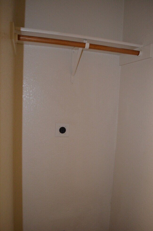 Building Photo - 501 Bonnie Dr