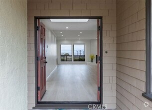 Building Photo - 621 Paseo de los Reyes