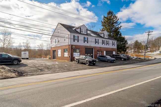 Building Photo - 2213 Mt Hope Rd