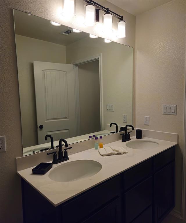 Building Photo - 1131 Aronia Ln