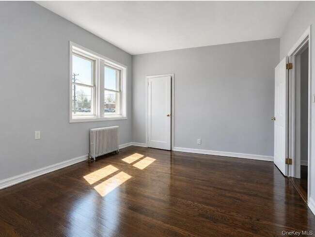Building Photo - 36 Hillside Ave.