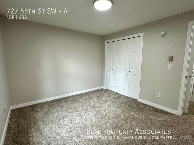 Building Photo - 727 55th St SW